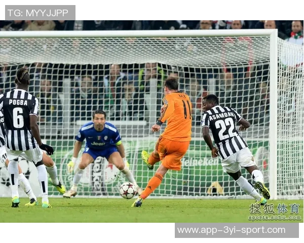 奥多贝尔精准传中特尔头球击中横梁险些破门 奥多贝尔精准传中特尔头球击中横梁险些破门