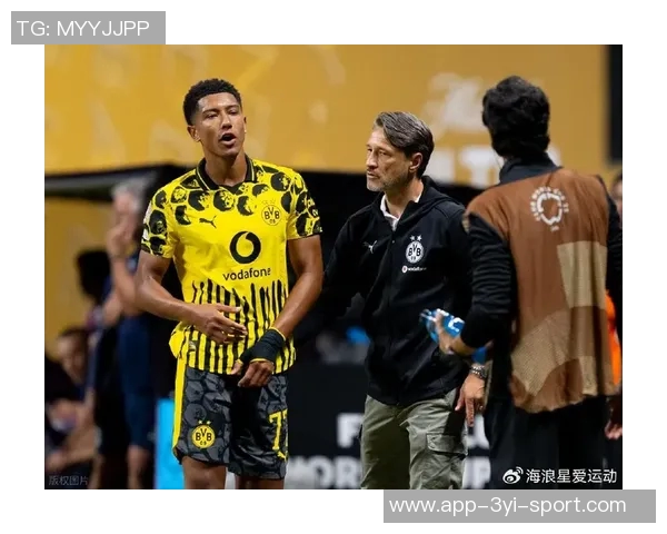 曼联密切关注小贝林厄姆动态有意明年一月租借他 曼联密切关注小贝林厄姆动态有意明年一月租借他