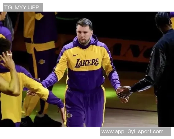 东契奇回忆与斯玛特对位经历深知其防守给对手带来的挑战 东契奇回忆与斯玛特对位经历深知其防守给对手带来的挑战